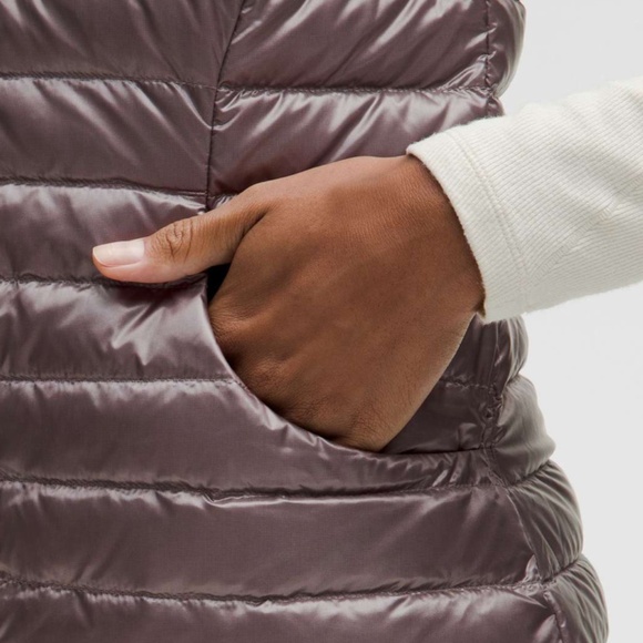 Lululemon Pack It Down Vest *Shine (Size 4) in Lunar Rock - Picture 4 of 11